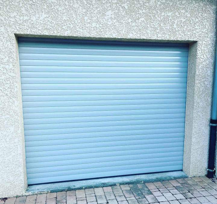 Porte de garage métallique Claix