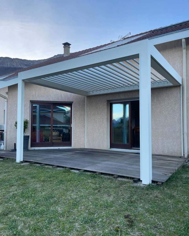 Pergola intégrée Claix